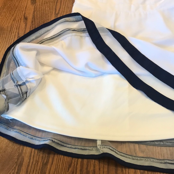 White strapped dress - Picture 2 of 6